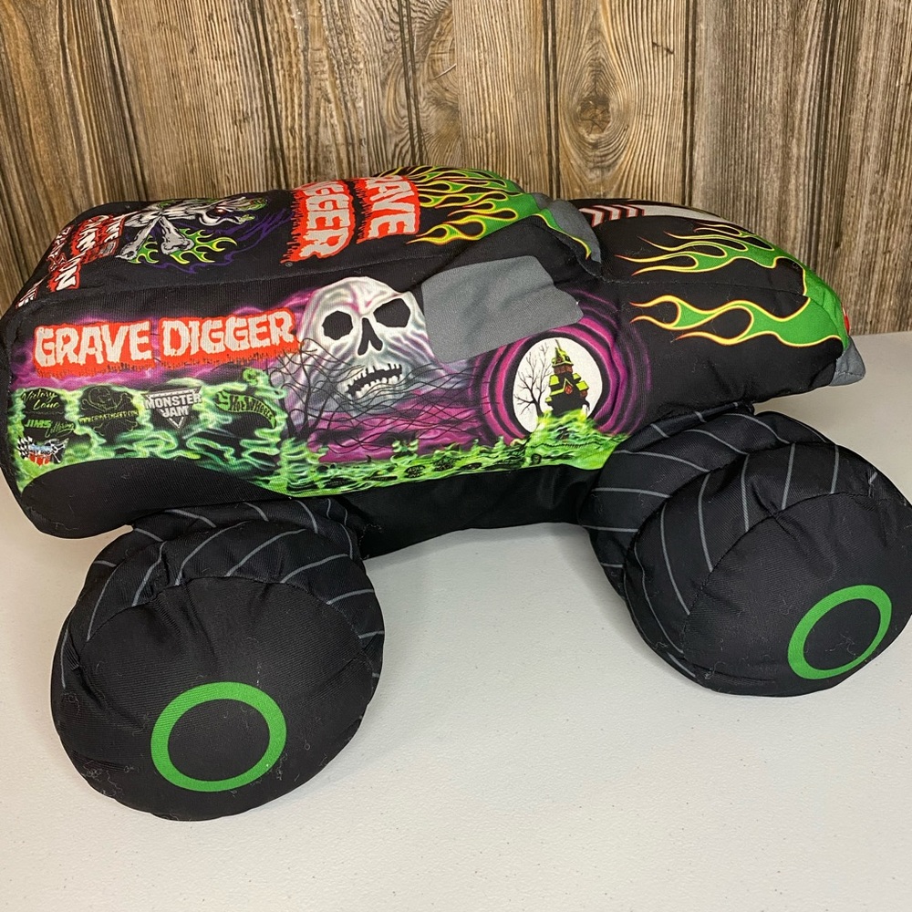 2014 Grave Digger Plush 16" long 14" wide 9" high Wicked Cool Toys Monster Jam